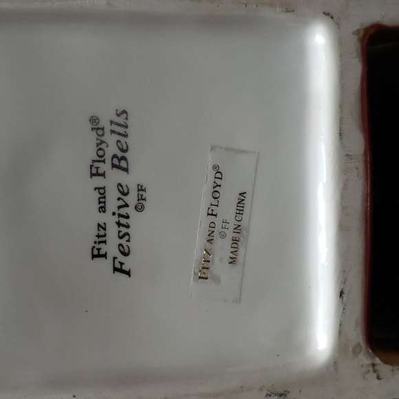 Fitz & Floyd Christmas Holiday Ceramic Sleigh Festive Bells Planter/Centerpiece. - Picture 4 of 4